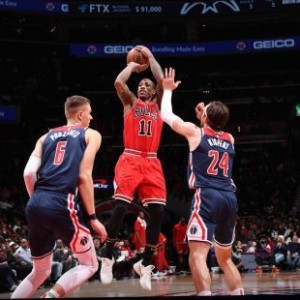  拉文30分公牛末节崩盘负于尼克斯遭横扫