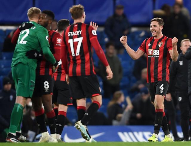  阿森纳边锋一条龙突破破门助枪手险胜伯恩利  